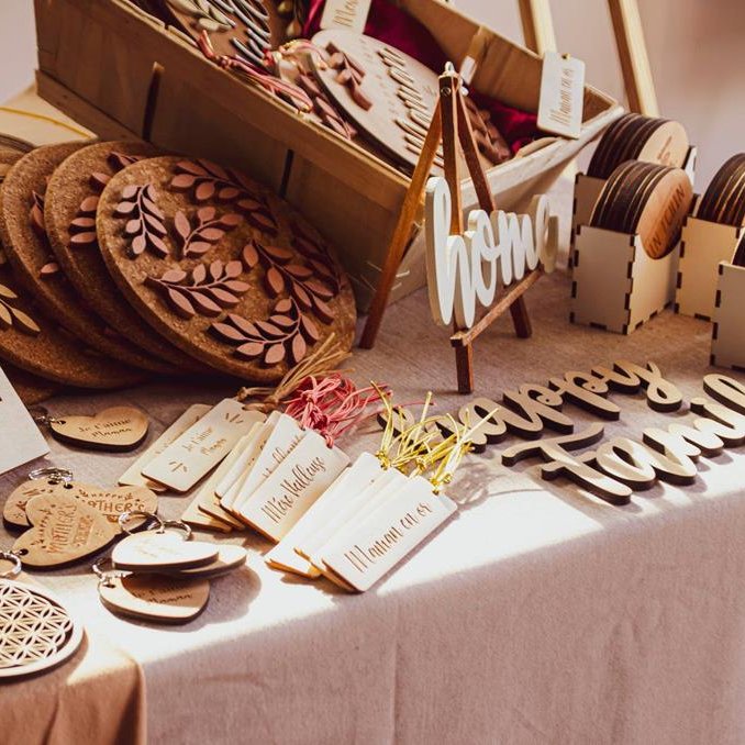 LA FABRIQUE D'UN BEAU JOUR Objets décos sur bois - CHARLY SUR MARNE